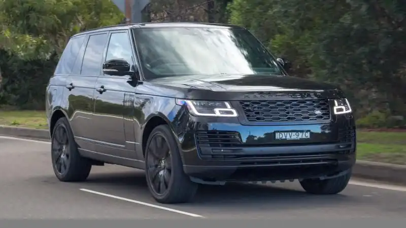 lionel messi car range rover