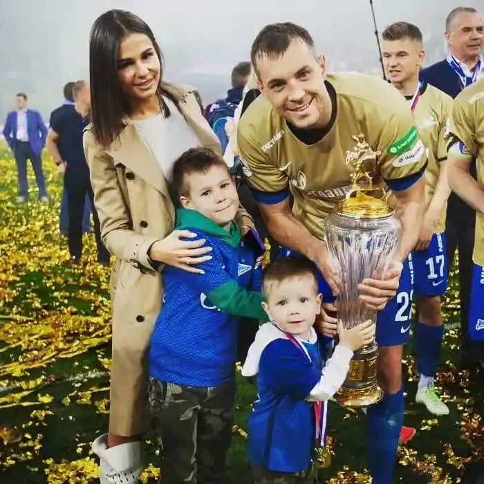 artem dzyba and kristina dzyuba children