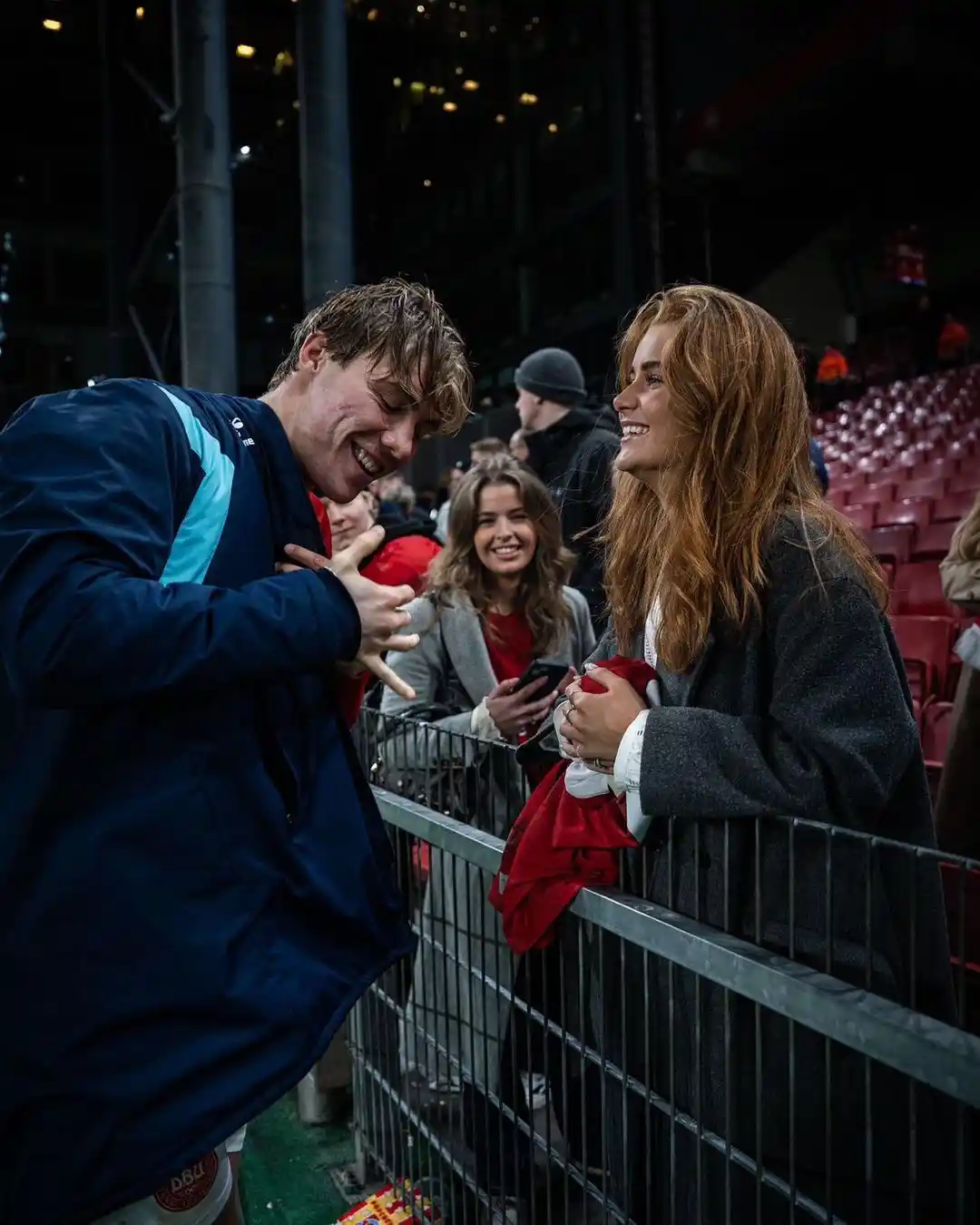 rasmus hojlund and laura rhod sondergaard
