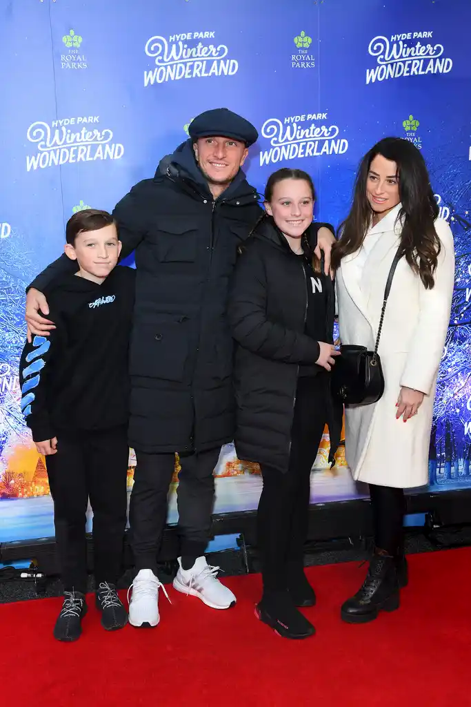 mark noble wife carly noble children lenny and honey