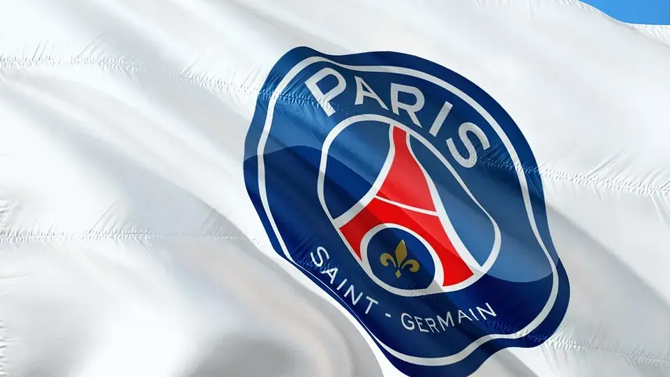 paris saint germain flag