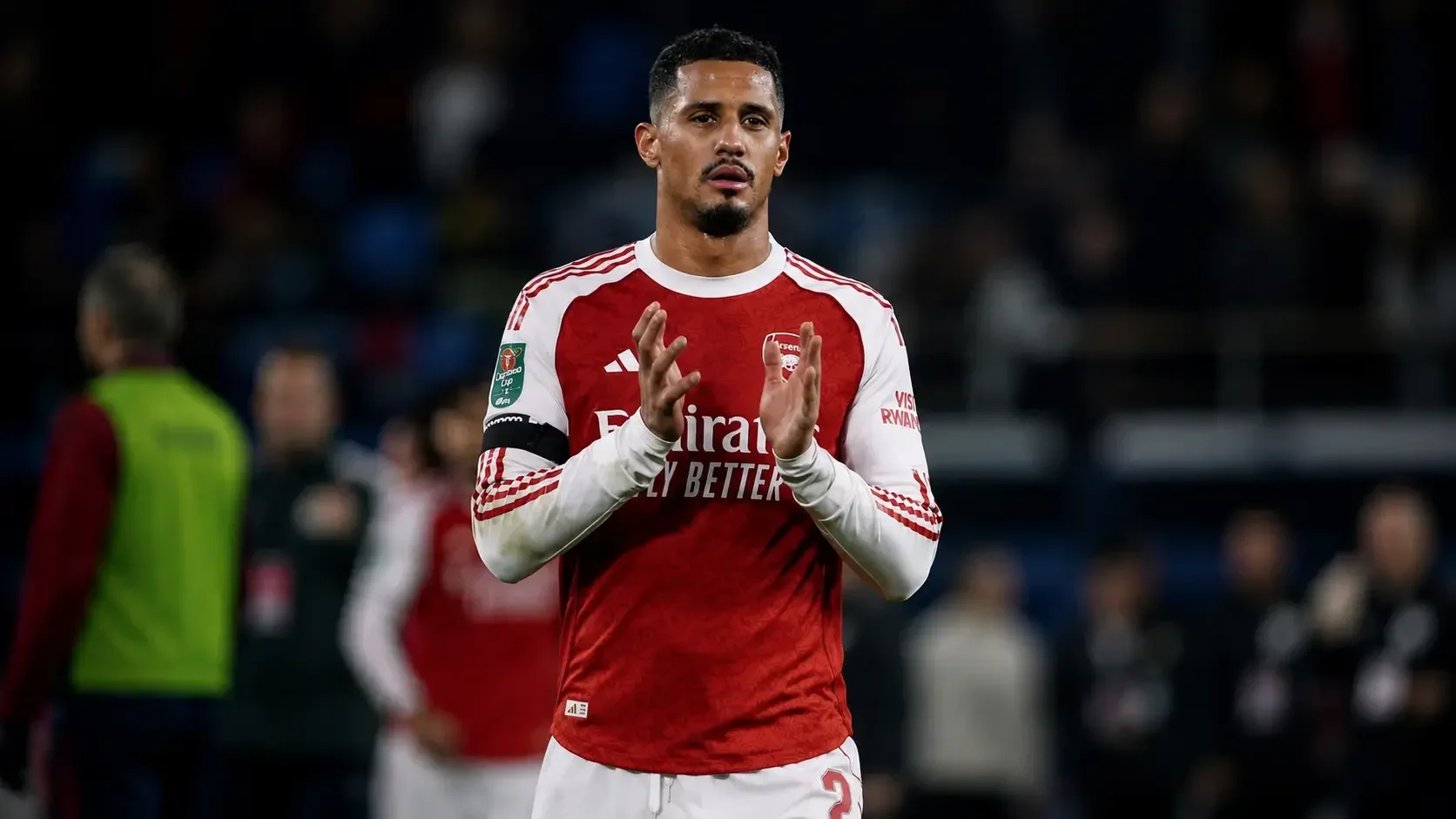 william-saliba-arsenal-applauding-after-match